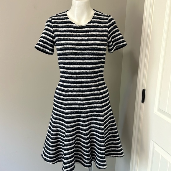 THEORY Albita Guardia Dress Uniform White Navy Blue Stripe Fit Flare Sz 4 NEW - Picture 5 of 13